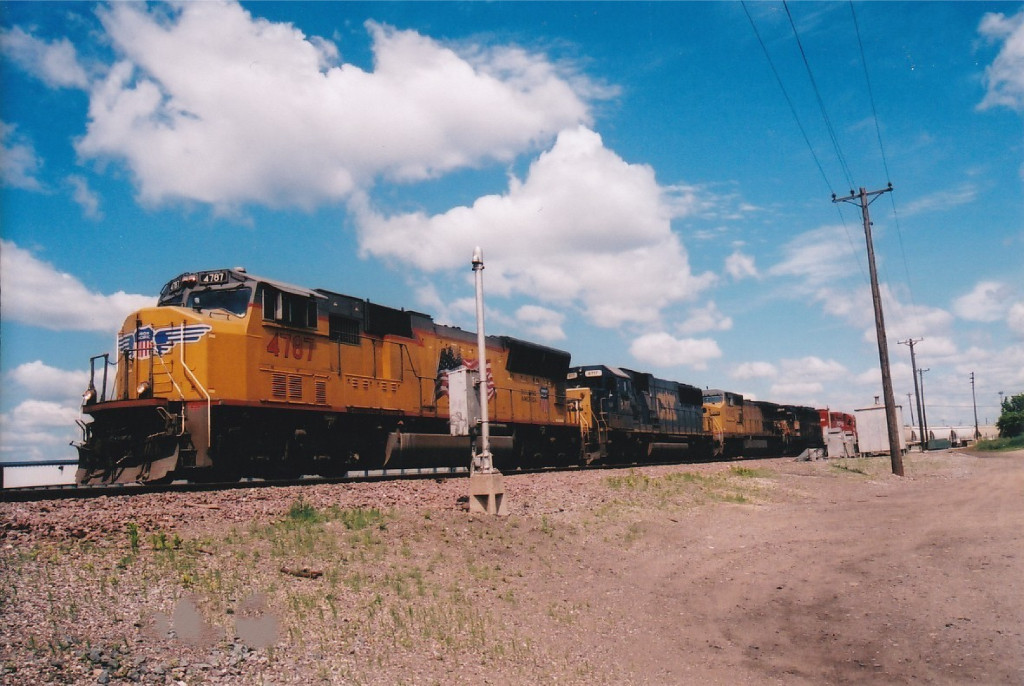 UP 4787 East